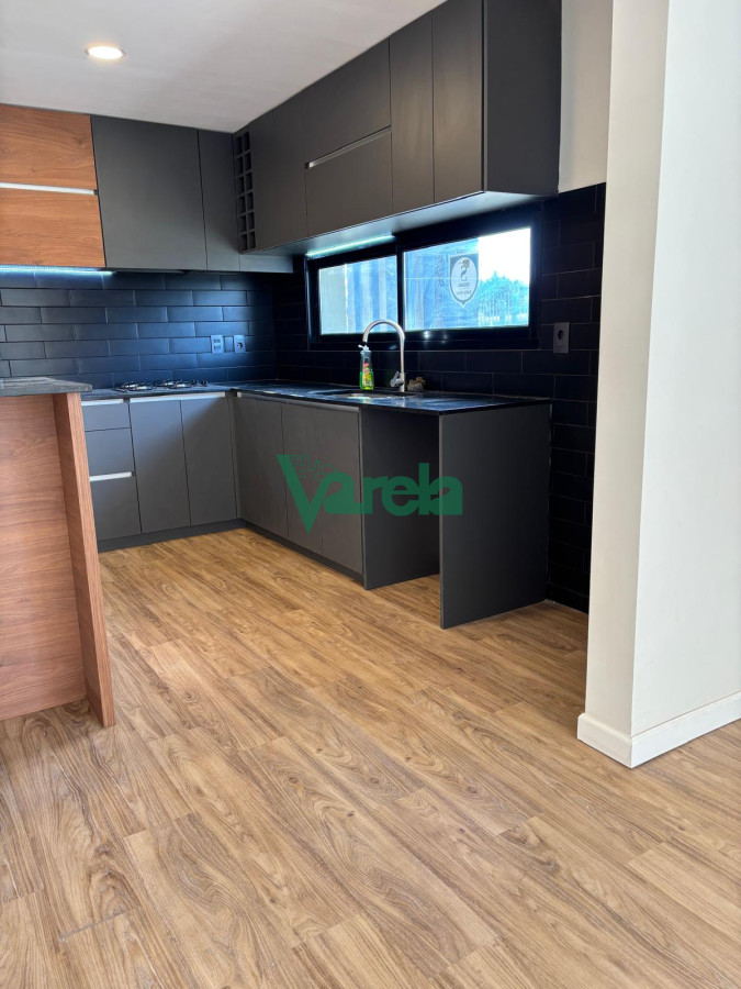 Casa ID.22640 - Excelente casa a estrenar de 4 dormitorios y 3 baños