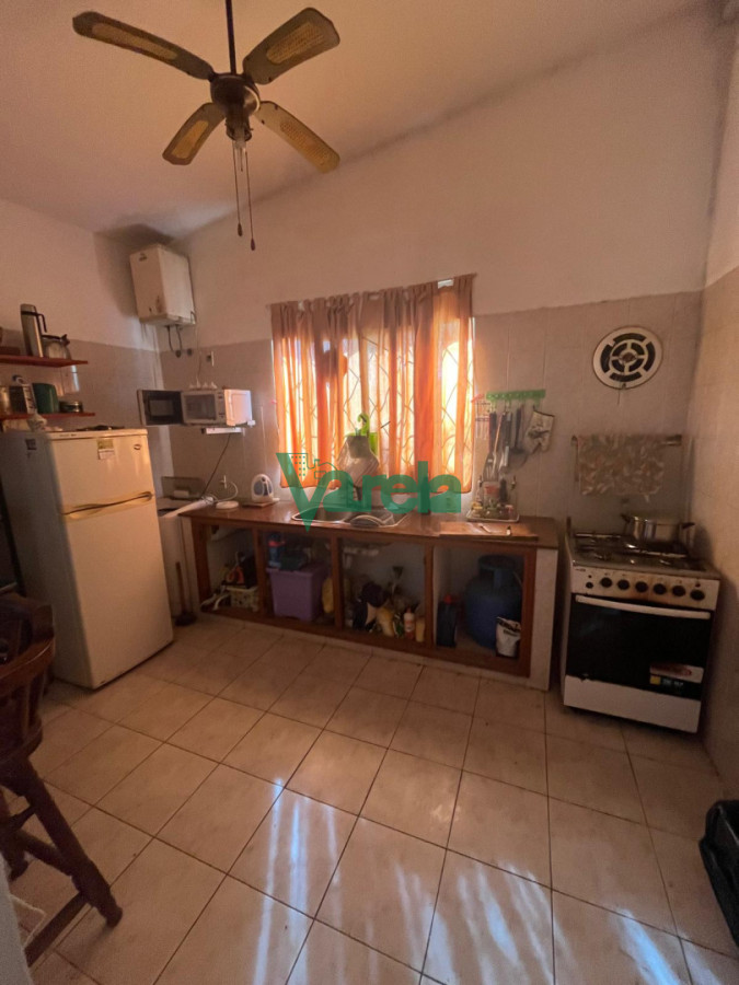 Casa ID.23009 - Venta de casa en Salinas, 2 dormitorios, estufa leña, parrillero
