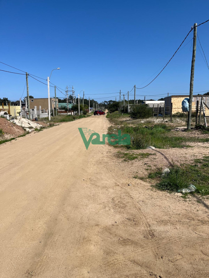 Casa ID.22375 - VENTA CASA CON ENTREGA Y CUOTAS