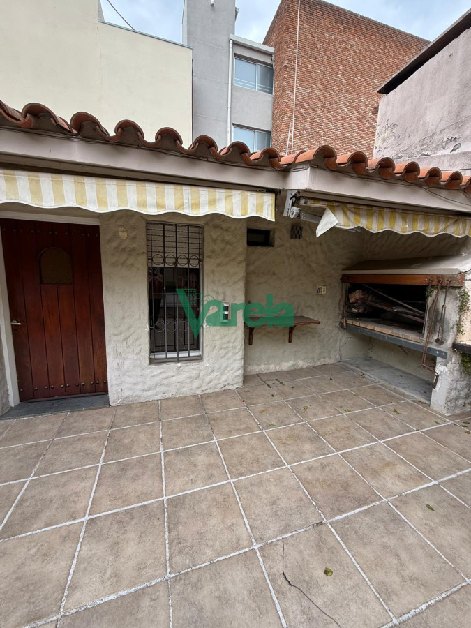 Casa ID.22745 - Alquiler de casa en Parque Batlle de 5 dormitorios 3 baños garage varios