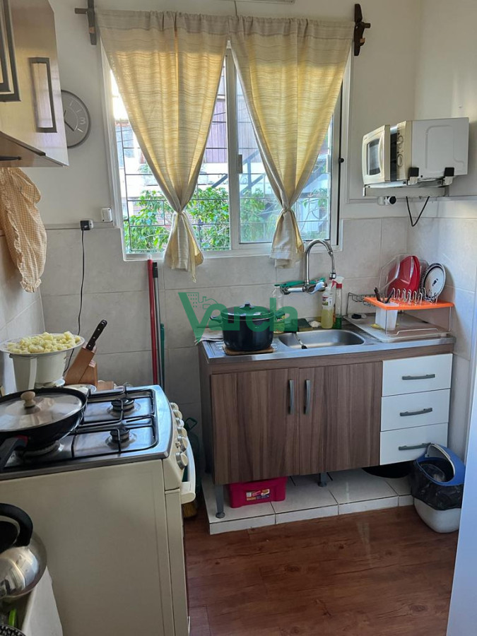 Casa ID.23061 - Venta casa Malvín , 2 dormitorios, 1 baño, a metros de la Rambla