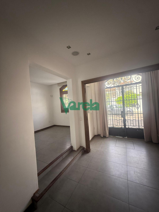 Casa ID.22835 - Casa en alquiler en Punta Carretas 3 dormitorios, 2 baños, garage