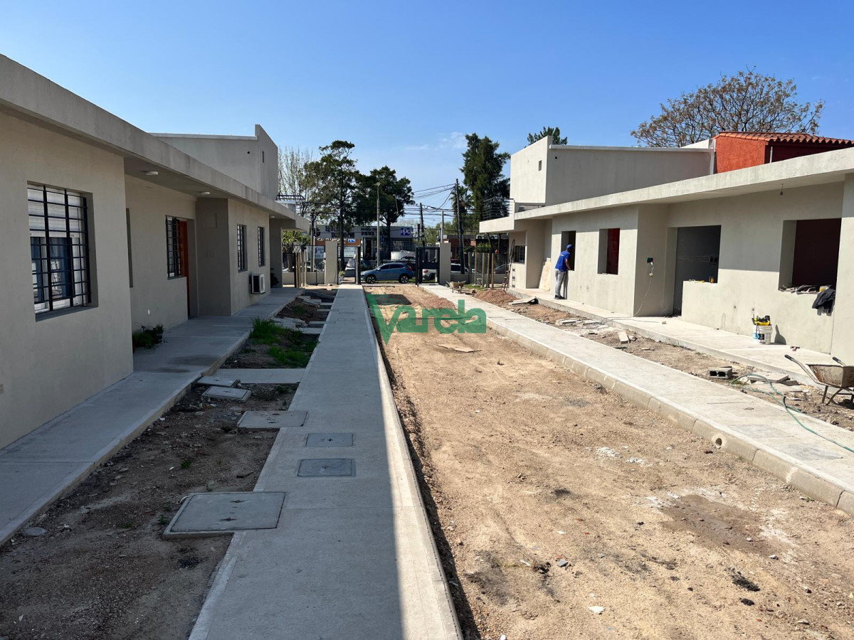 Casa ID.22457 - Alquiler casa 1 dormitorio Carrasco Norte a estrenar a metros Portones Shopping