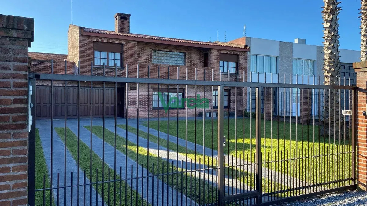 Casa ID.22671 - Venta Casa Con Galpon Ideal Negocio y Vivienda Colon