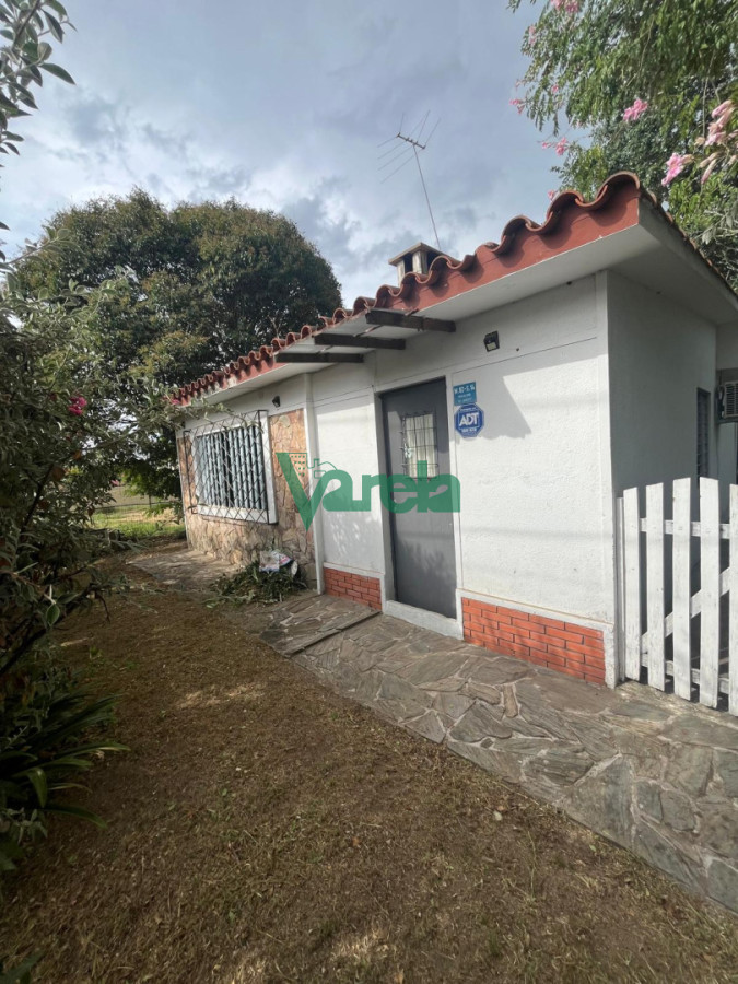 Casa ID.22941 - Venta de casa en Salinas, 1 dormitorio y demás