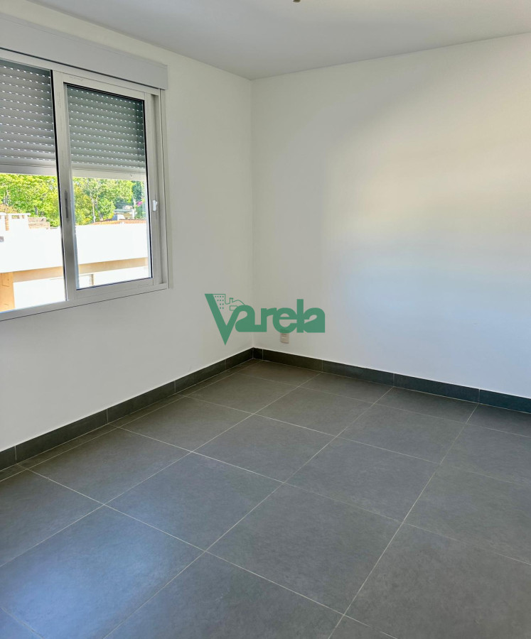 Casa ID.22458 - Alquiler casa 2 dormitorios a estrenar Carrasco norte, cochera, Portones Shopping