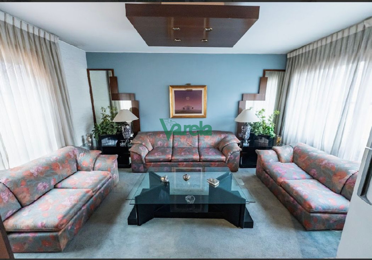 Casa ID.22962 - Venta de casa cuatro dormitorios en Punta Carretas