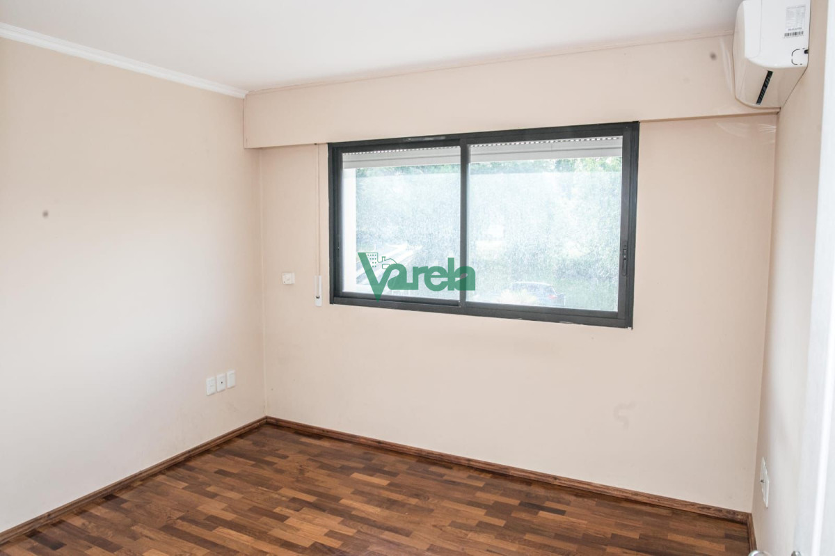 Casa ID.22898 - Casa en Alquiler Barrio privado Carmel 5 dormitorios 5 baños