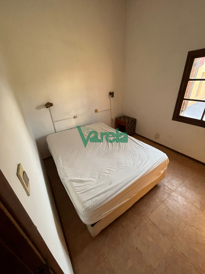 Casa ID.21965 - Exclusivo Complejo, casa principal y 10 habitaciones con baño, a mts de Rambla
