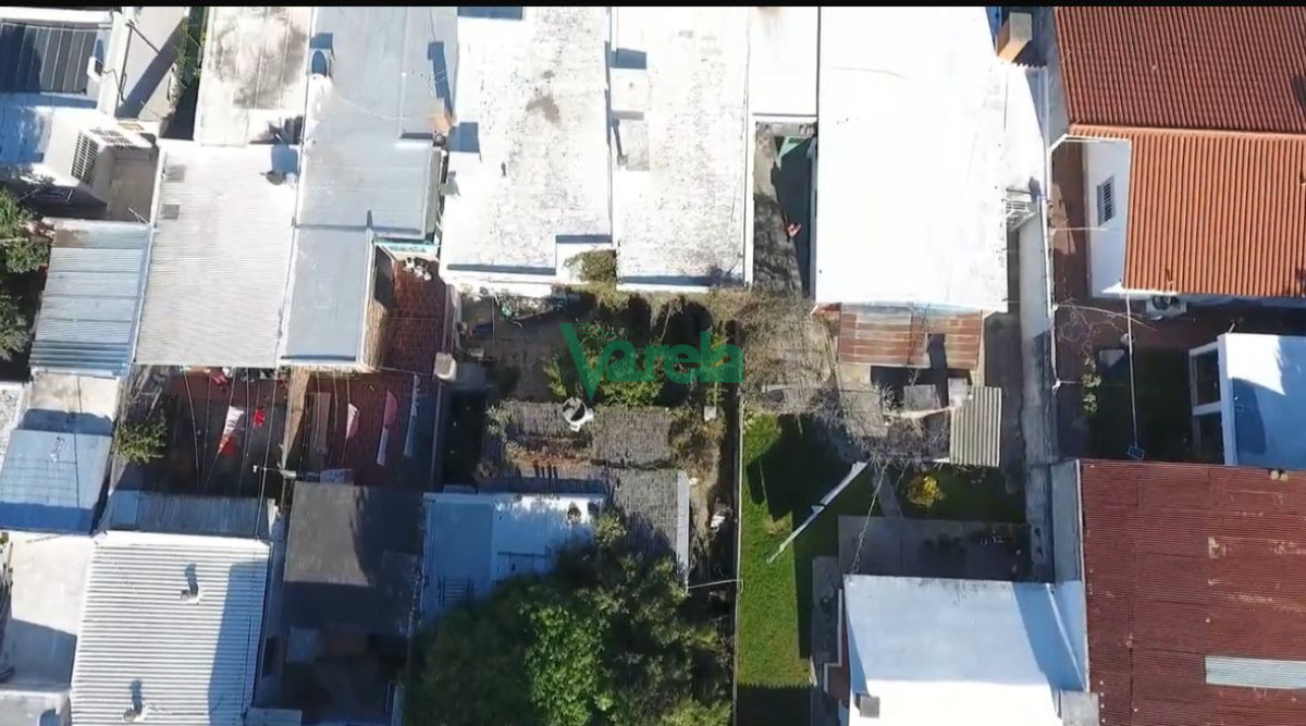 Casa ID.22970 - En venta tres casas en un padrón para reciclar en La Blanqueada