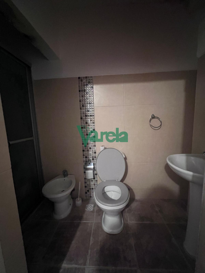 Casa ID.22232 - Venta de casa 3 dorm mas apto de 3 dorm, barrio Palermo, ideal renta, con gge x 2