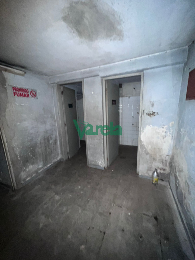 Casa ID.22192 - Venta casa terreno local Cordon altura 10 pisos sobre Constituyente