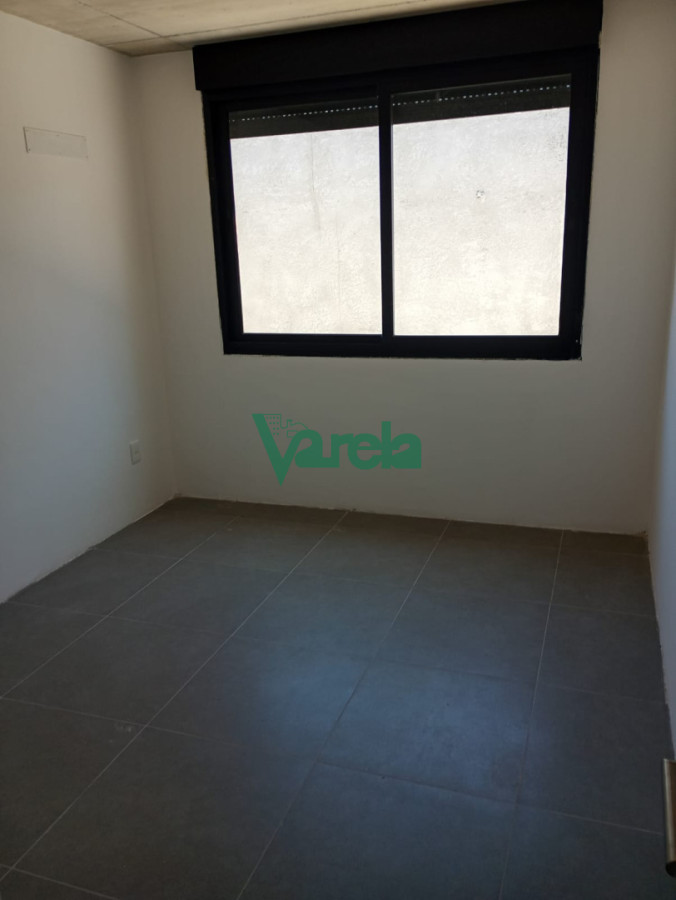 Casa ID.22755 - Venta casa Malvín Norte, 2 dormitorios, 1 baños, cochera, patio con parrillero