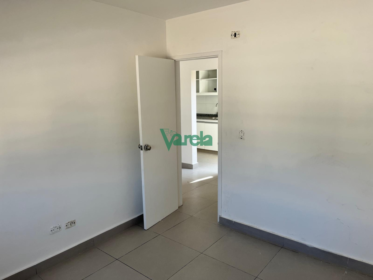 Casa ID.22457 - Alquiler casa 1 dormitorio Carrasco Norte a estrenar a metros Portones Shopping
