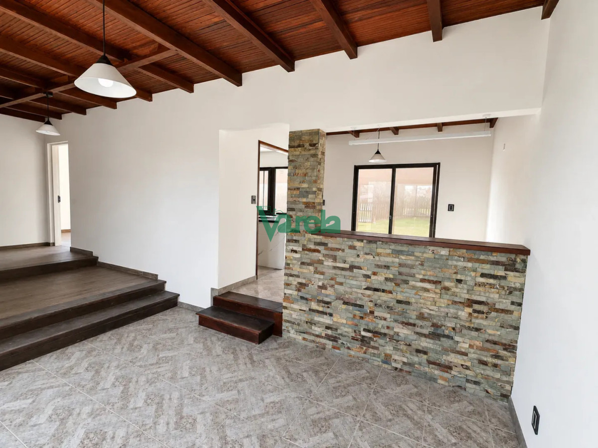 Casa ID.23153 - Casa en venta a estrenar en Lomas de Solymar 5 dormitorios 2 baños