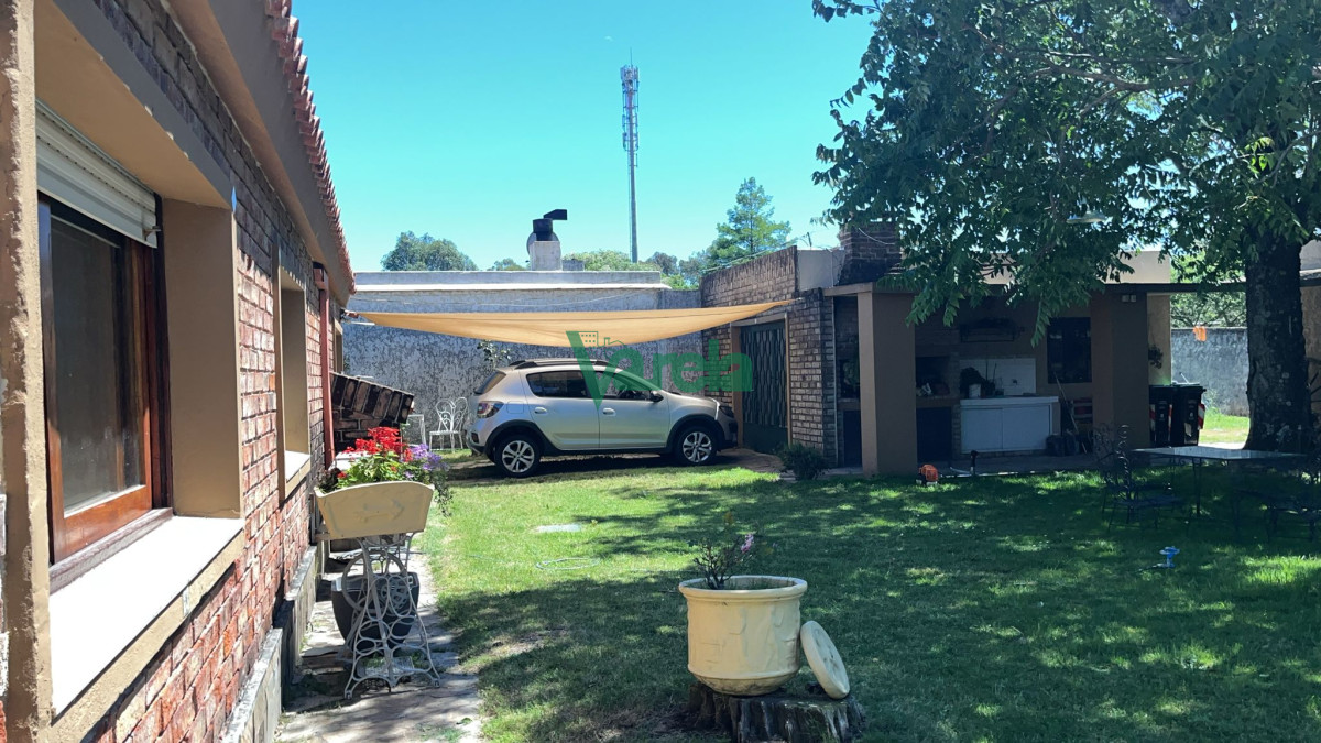 Casa ID.22417 - Casa Cuatro Dormitorios y Dos Baños al Sur 