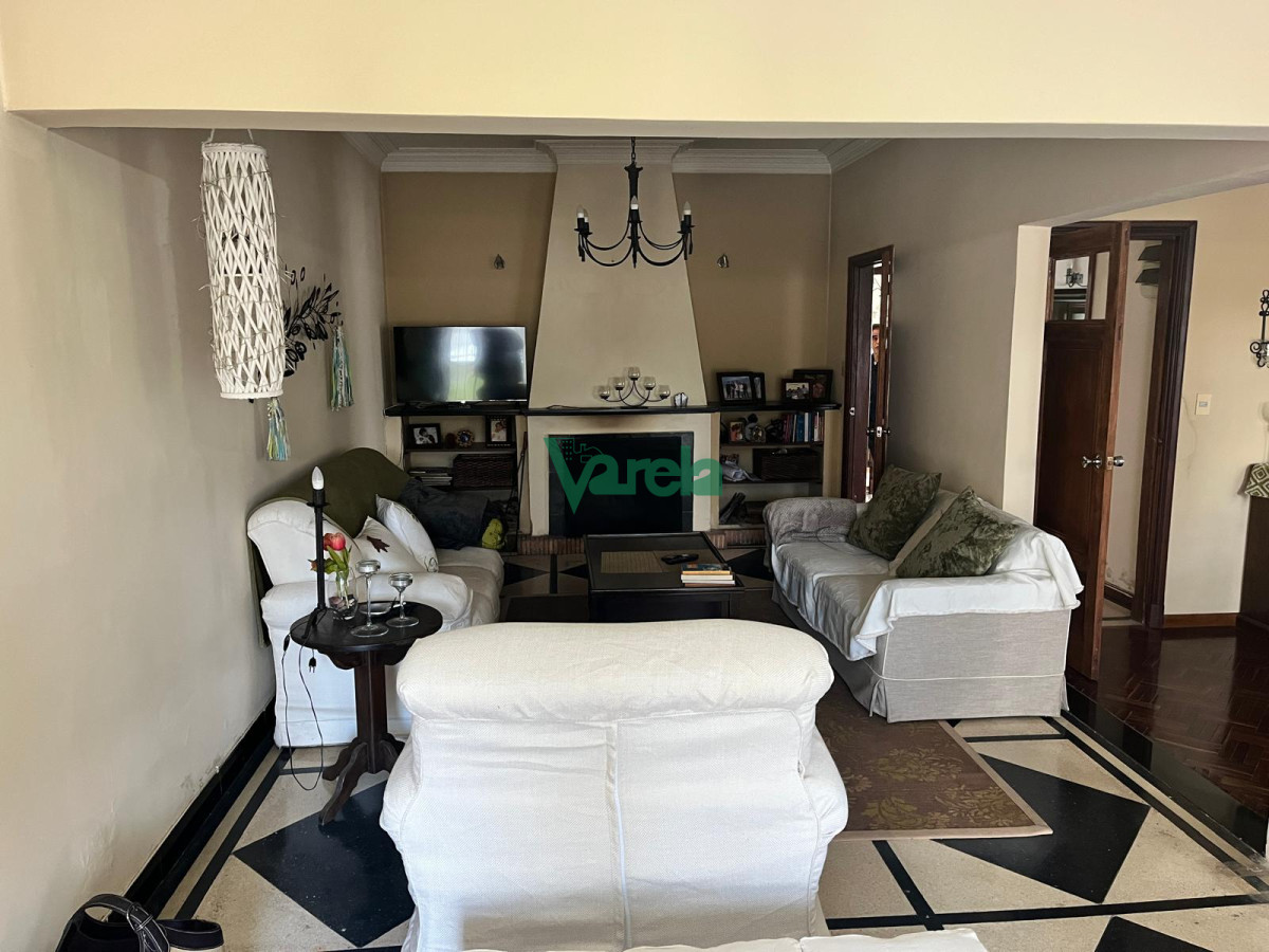 Casa ID.22251 - Venta casa, Punta Gorda, 3 dormitorios,2 baños completos, 185m2 