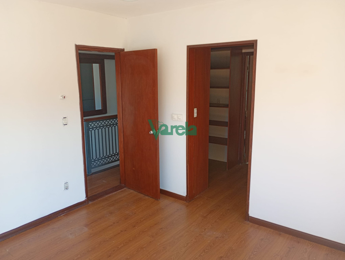 Casa ID.23170 - Venta Casa Carrasco norte, 6 dormitorios, 5baños, en 2 plantas 