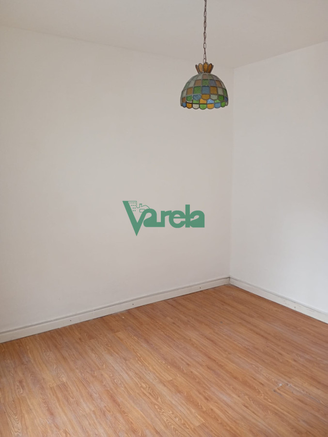 Casa ID.23061 - Venta casa Malvín , 2 dormitorios, 1 baño, a metros de la Rambla