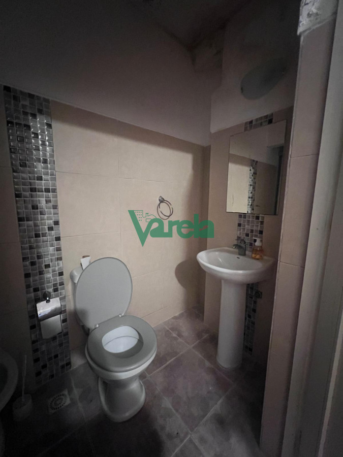 Casa ID.22232 - Venta de casa 3 dorm mas apto de 3 dorm, barrio Palermo, ideal renta, con gge x 2