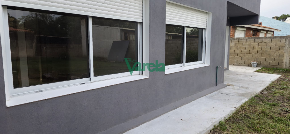 Casa ID.22216 - Venta Casa, Villa Argentina, 3 dormitorios, 2 baños, cerca de la playa.
