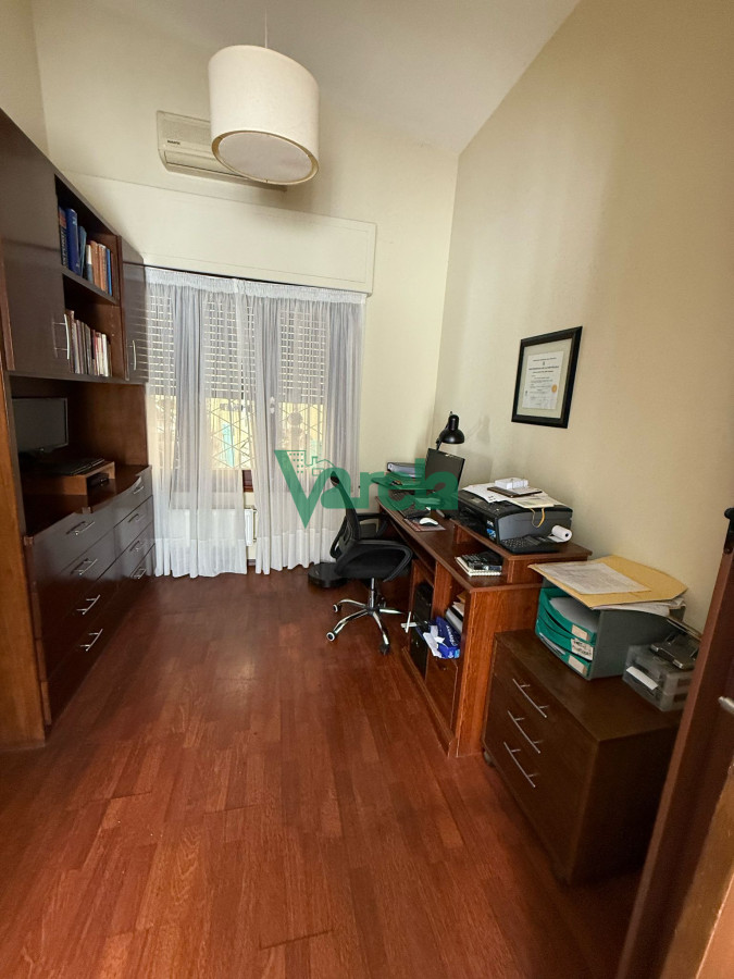 Casa ID.22593 - Venta Casa 3 dormitorios 3 baños garage piscina climatizada malvin
