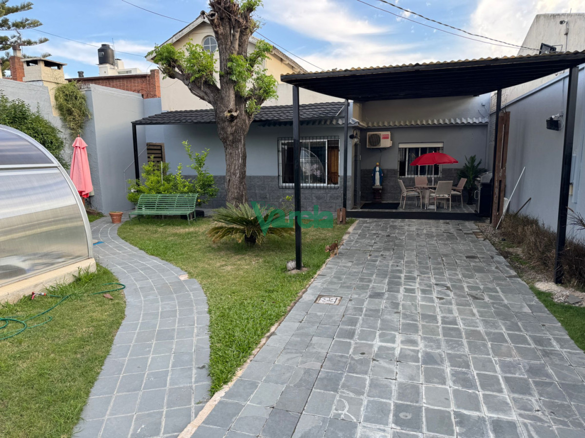 Casa ID.22882 - Alquiler casa carrasco, 3 dormitorios con piscina y 3 cocheras