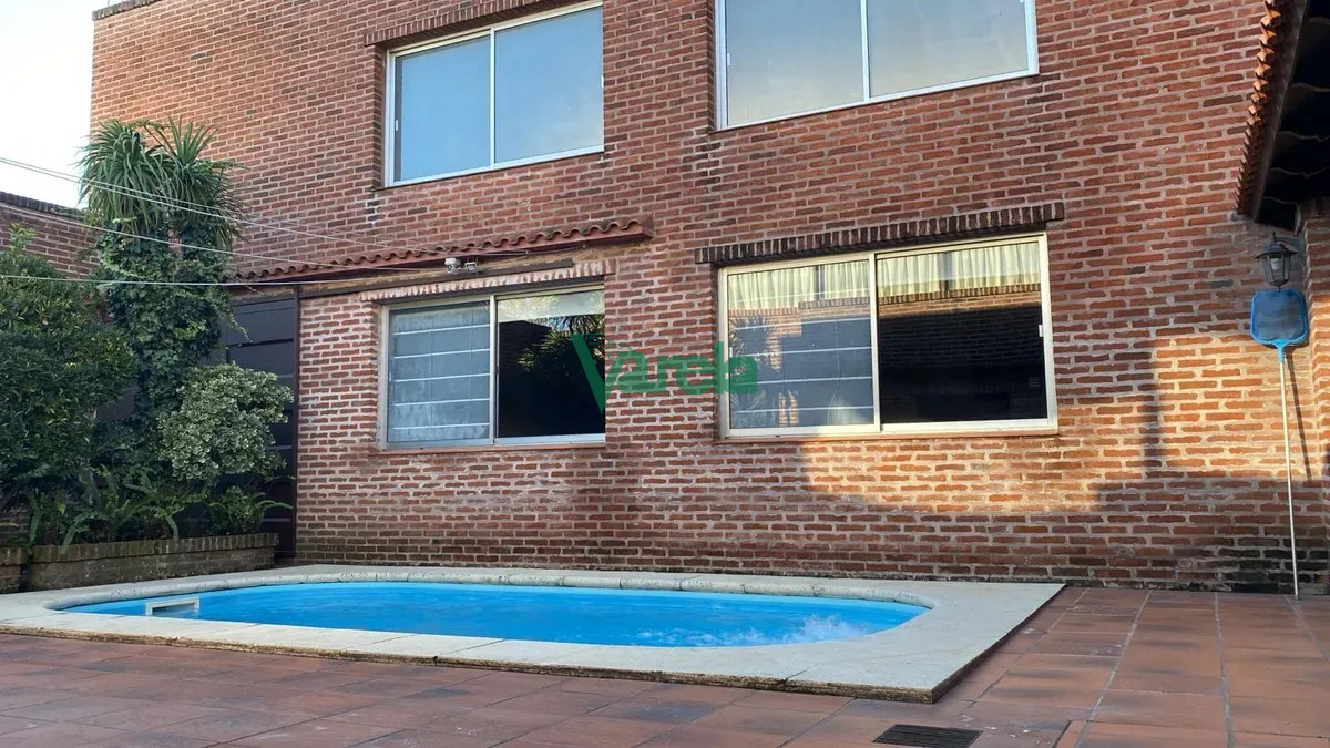Casa ID.22671 - Venta Casa Con Galpon Ideal Negocio y Vivienda Colon