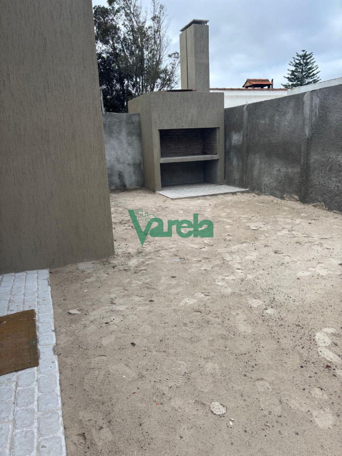 Casa ID.22621 -  Venta casa a estrenar en Shangrila, a 1 de Rambla y fondo parrillero 