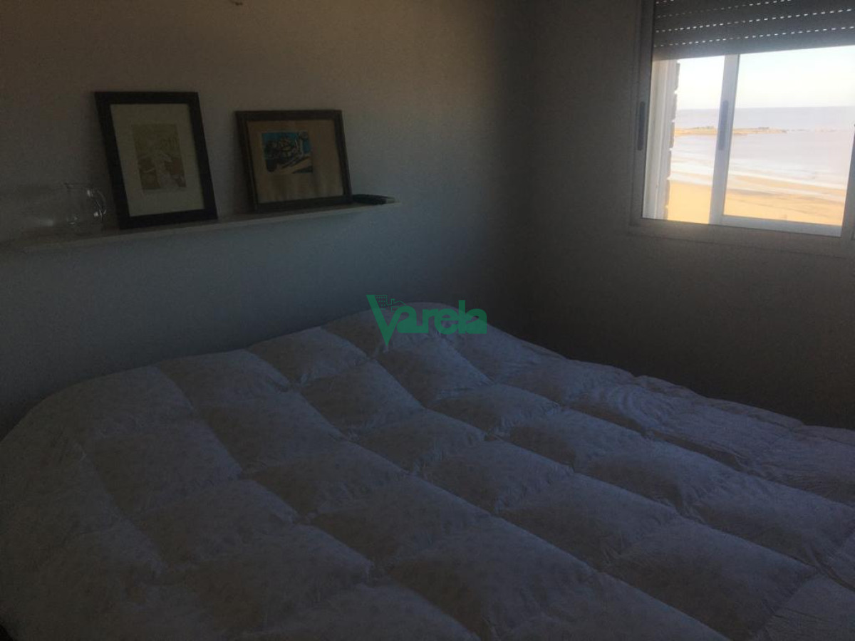 Casa ID.21968 - Venta, casa Punta Gorda, 4 dorm,3 baños,garaje, parrillero