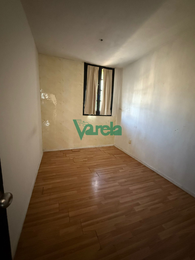 Casa ID.22693 - Venta Casa Padron Unico Cochera 3 autos 5 Dormitorios La Comercial