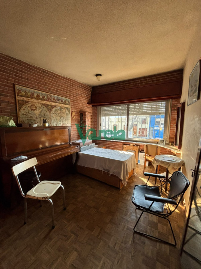 Casa ID.23103 - Venta de gran casa en parque Batlle de 5 dormitorios