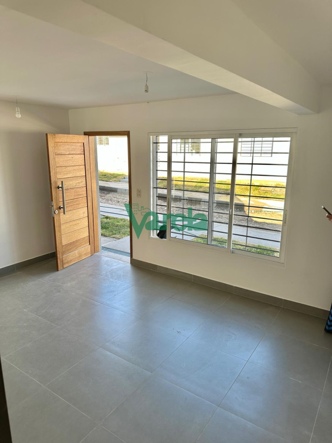 Casa ID.22458 - Alquiler casa 2 dormitorios a estrenar Carrasco norte, cochera, Portones Shopping