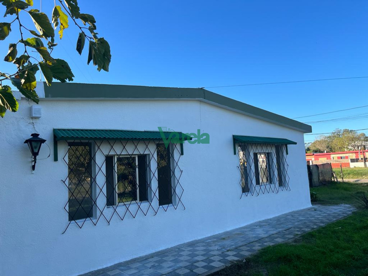 Casa ID.22969 - Alquiler casa en Salinas, dos dormitorios, sobre ruta Interbalnearia