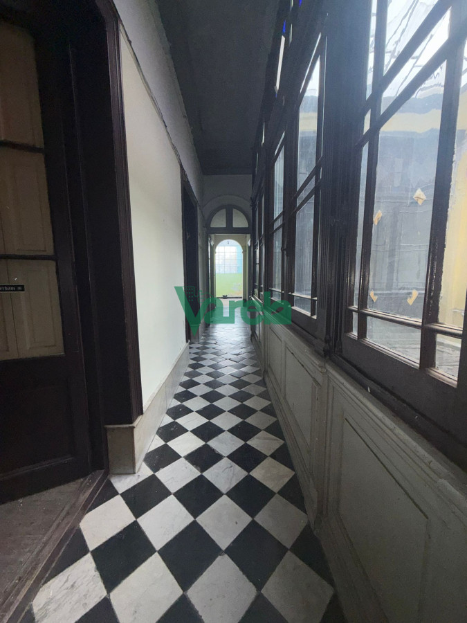 Casa ID.22627 - Venta casa de Altos en el Centro, 14 dormitorios, 2 baños, inversion