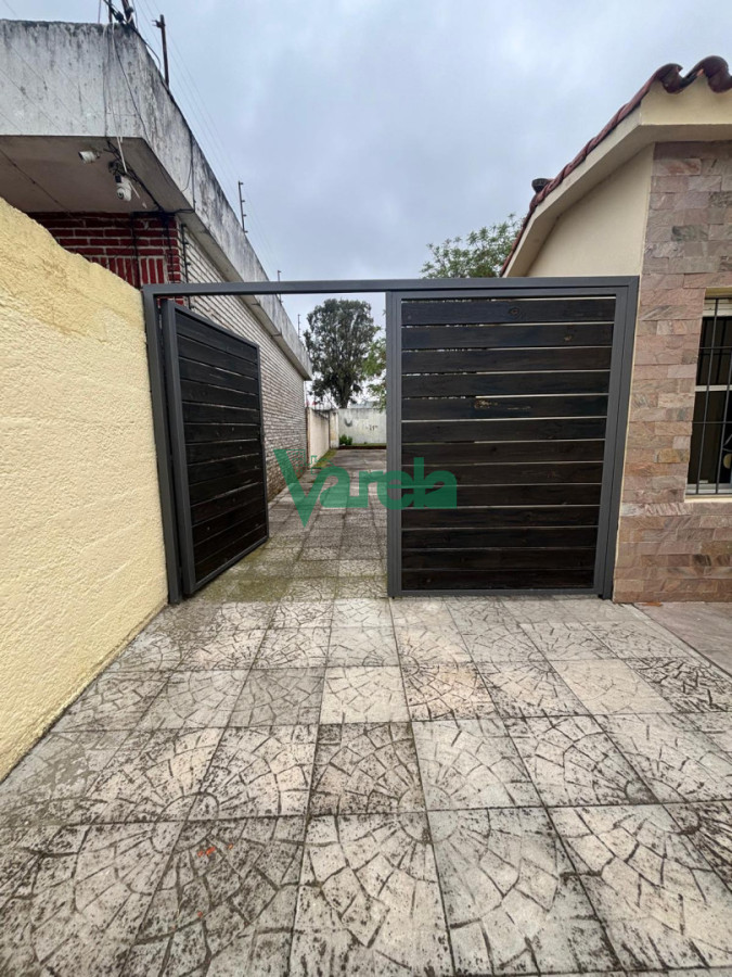 Casa ID.23210 - Casa venta Paso Carrasco 3 dormitorios a 1 cuadra Cno. Carrasco