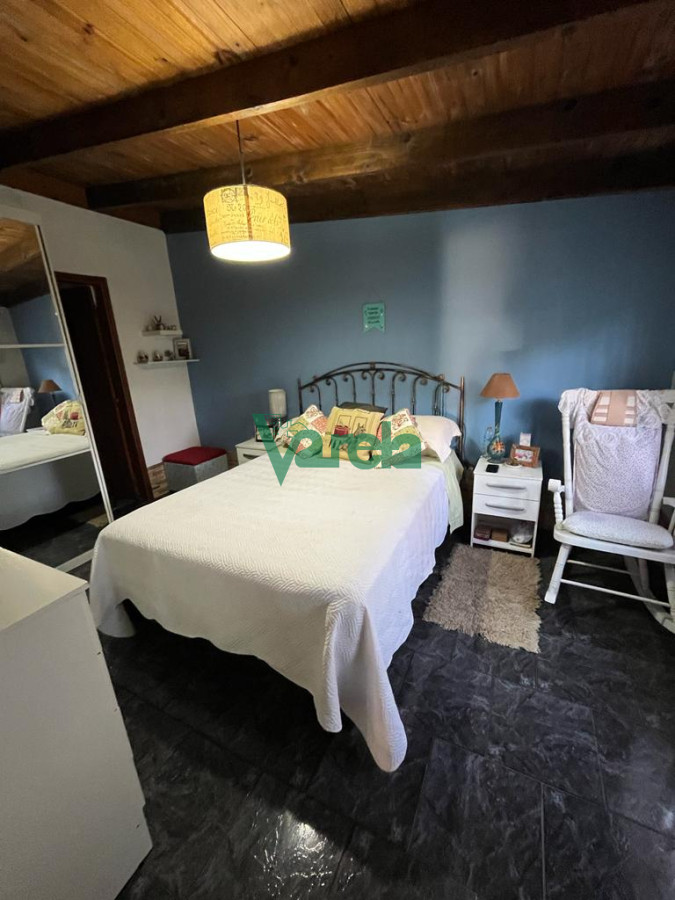 Casa ID.22020 - Venta de 2 casas en Salinas al Sur, 3 dormitorios, estufa leña, cochera x 3