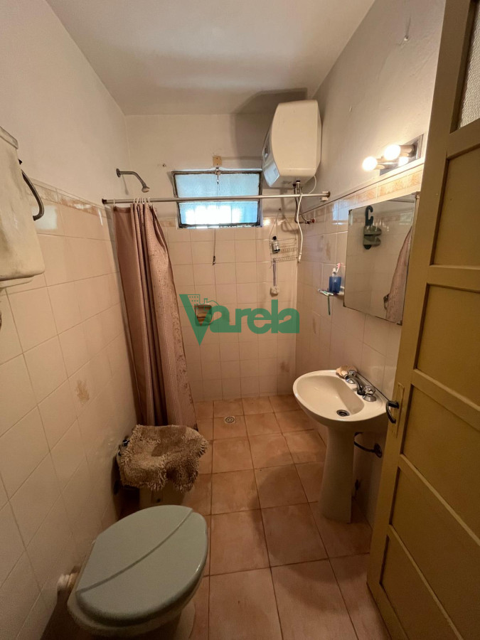 Casa ID.22178 - Casa en venta Salinas sur, proxima al Centro, cochera y fondo c/parrillero techado