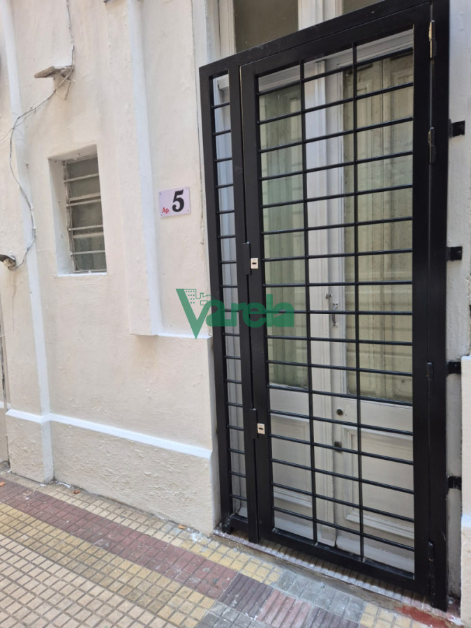 Casa ID.22974 - Venta un padron, una casa y dos locales comerciales Atahualpa