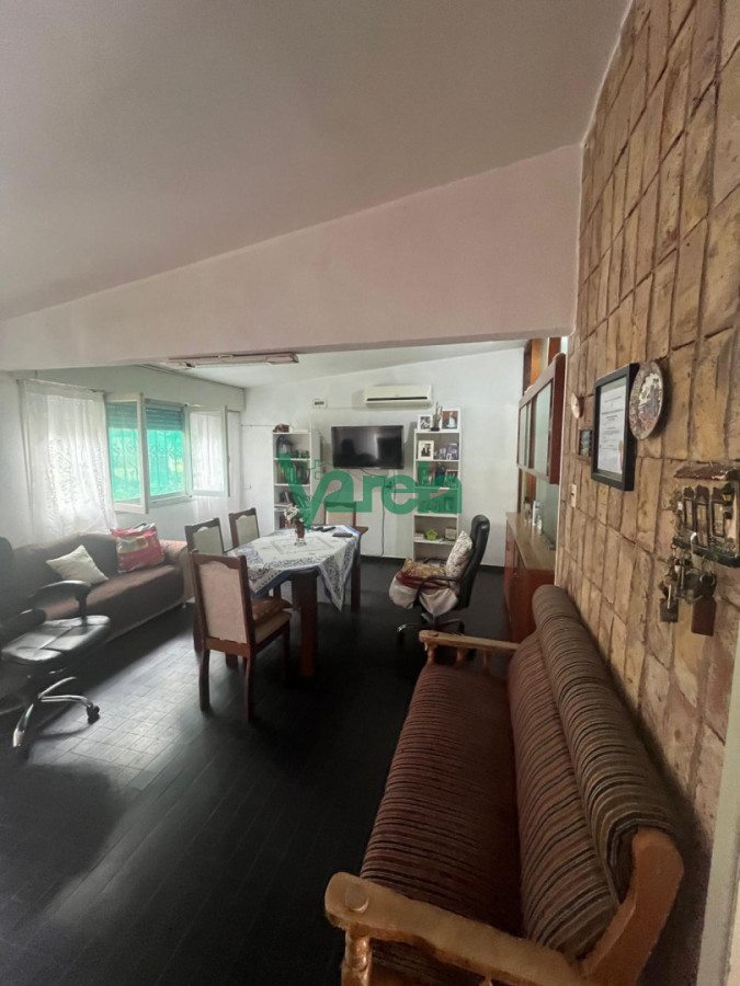Casa ID.22949 - Venta de casa en Salinas sur, 2 dormitorios, apartamento y piscina