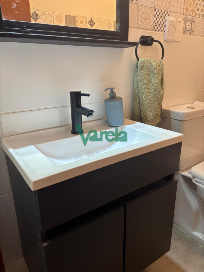 Casa ID.23007 - Casa en alquiler en Lagomar Sur de 4 dormitorios y 2 baños