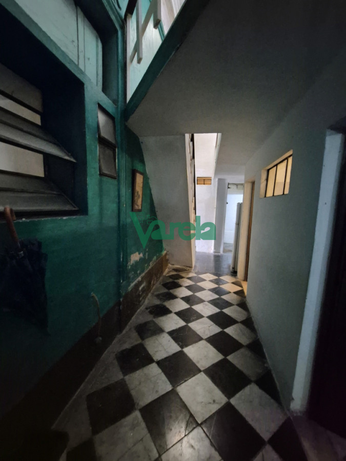 Casa ID.23190 - Venta casa 7 dormitorios, 4 baños, Aguada, Gral Flores y M.Garcia 