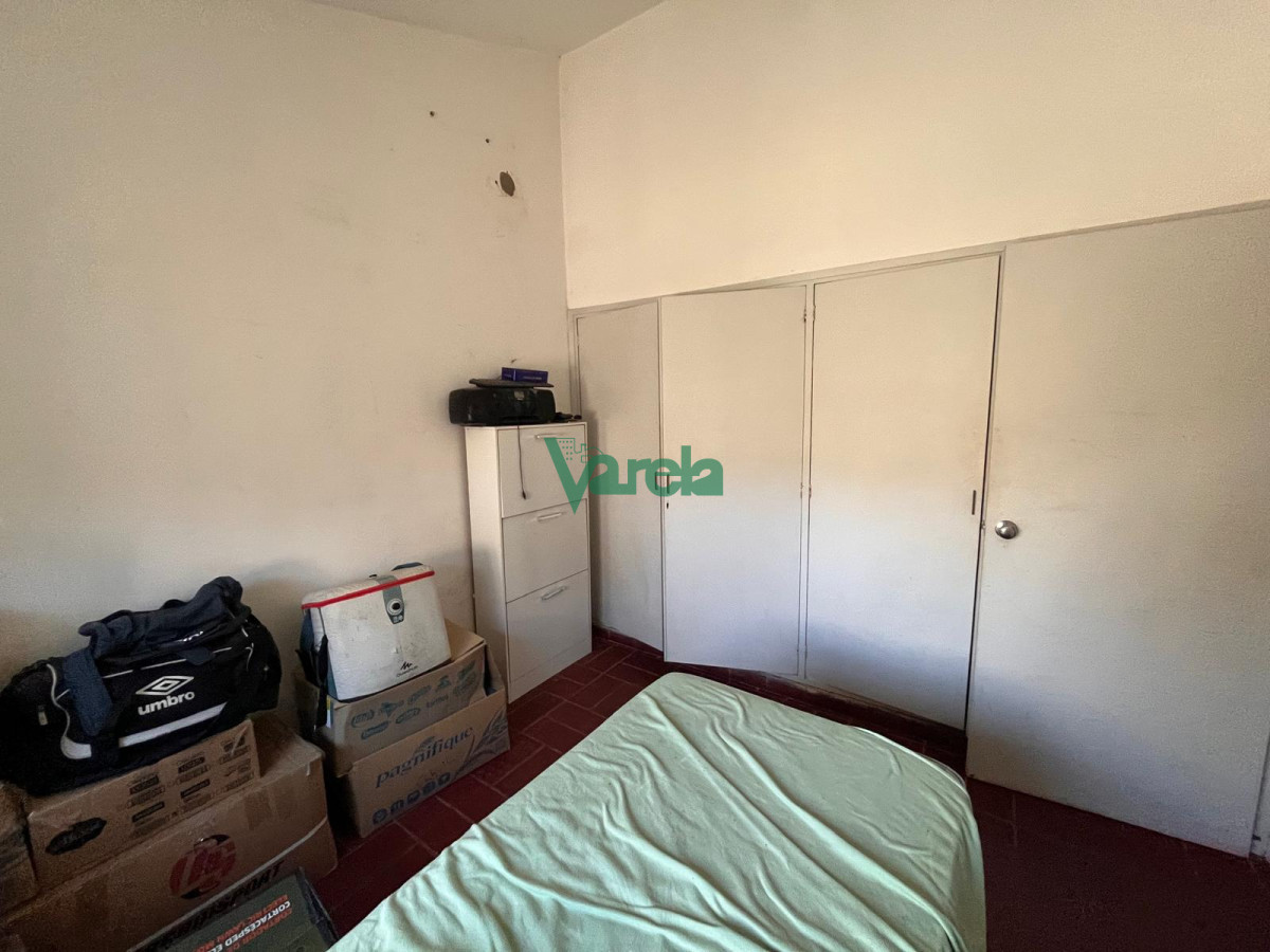 Casa ID.22687 - Venta casa en Solymar Sur, 2 dormitorios, living con hogar, fondo con parrillero y garage