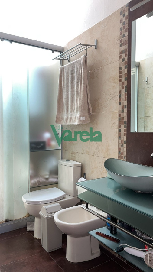 Casa ID.22417 - Casa Cuatro Dormitorios y Dos Baños al Sur 