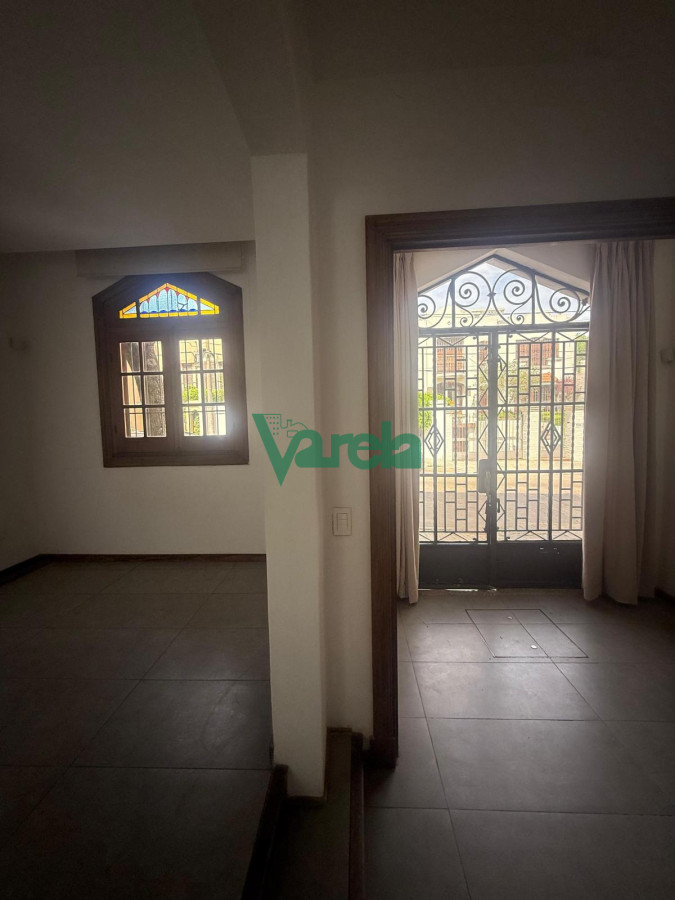 Casa ID.22835 - Casa en alquiler en Punta Carretas 3 dormitorios, 2 baños, garage