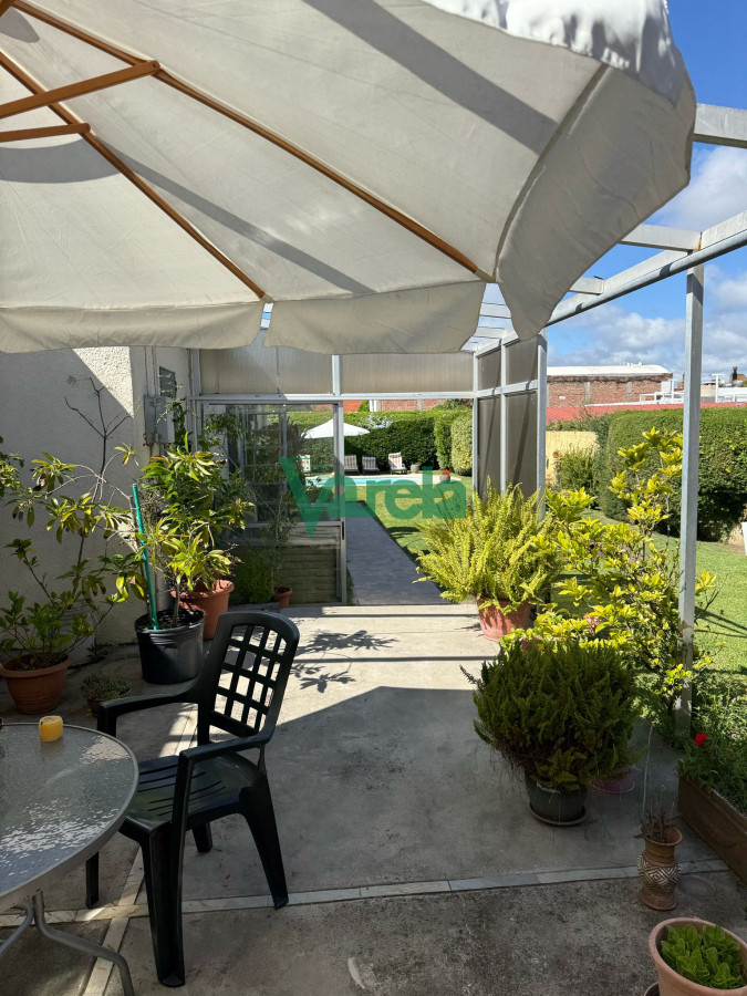 Casa ID.22593 - Venta Casa 3 dormitorios 3 baños garage piscina climatizada malvin