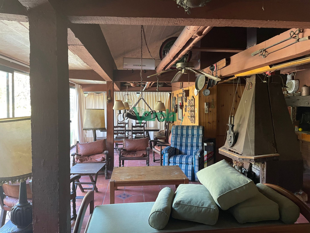Casa ID.21874 - Casa de 4 dormitorios y 3 baños con piscina en La Floresta 