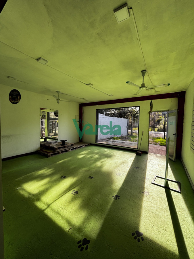 Casa ID.22717 - Casa mas local en venta 3 dormitorios 3 baños en El Pinar sur