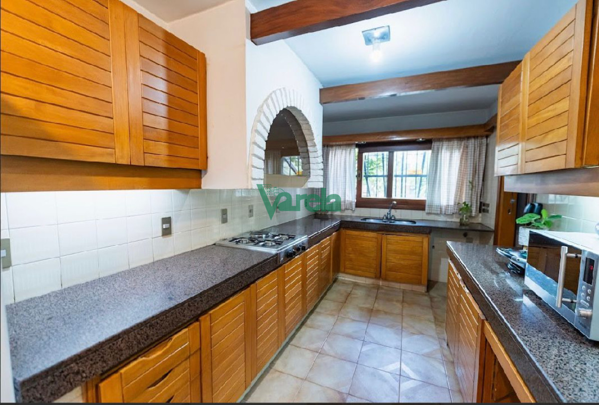 Casa ID.22962 - Venta de casa cuatro dormitorios en Punta Carretas