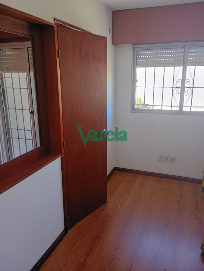 Casa ID.23170 - Venta Casa Carrasco norte, 6 dormitorios, 5baños, en 2 plantas 
